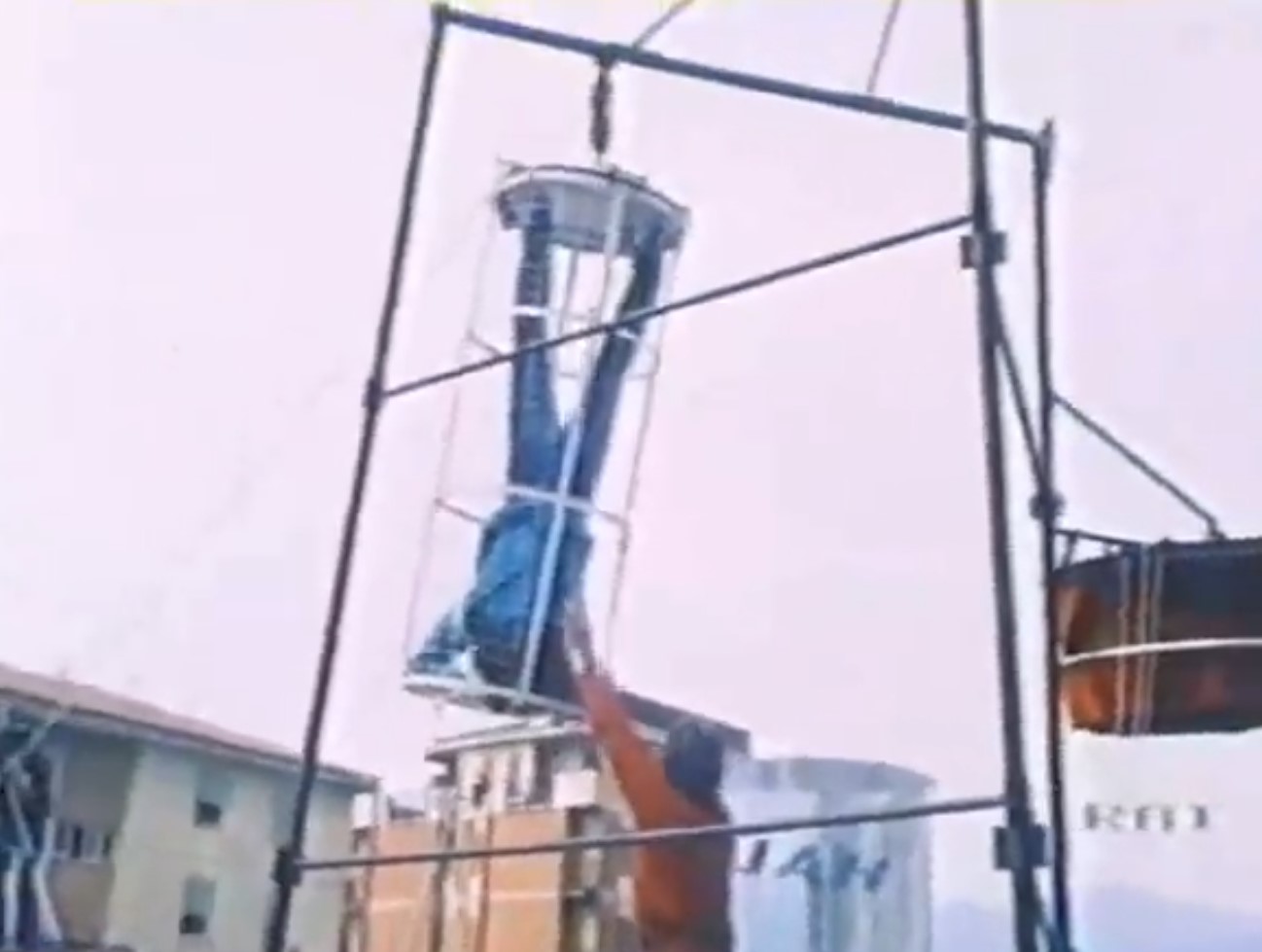 Water Torture Cell - Improvised
